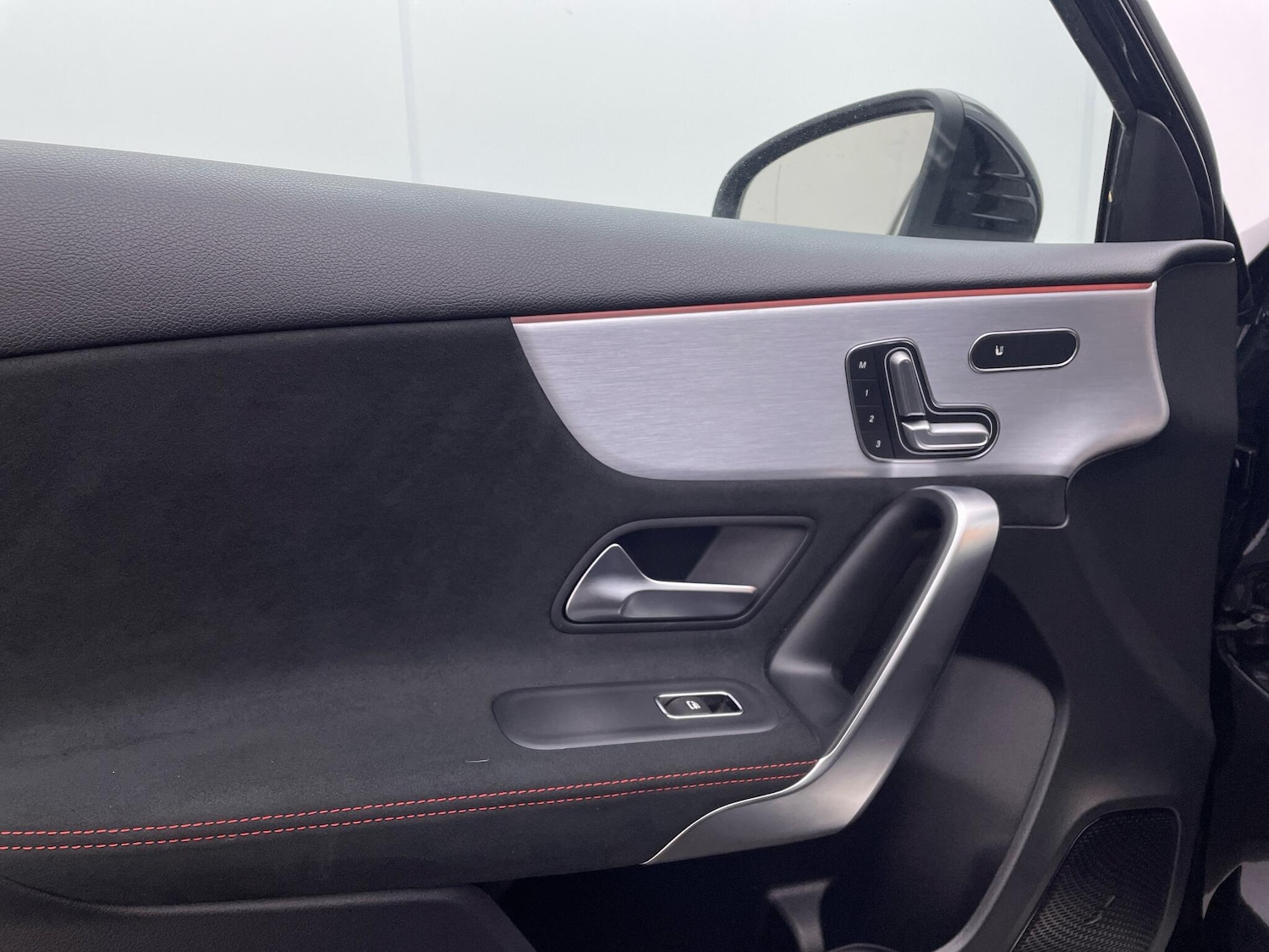 Used Mercedes-Benz A-Class 2019 for sale - 75965699: Photo 36