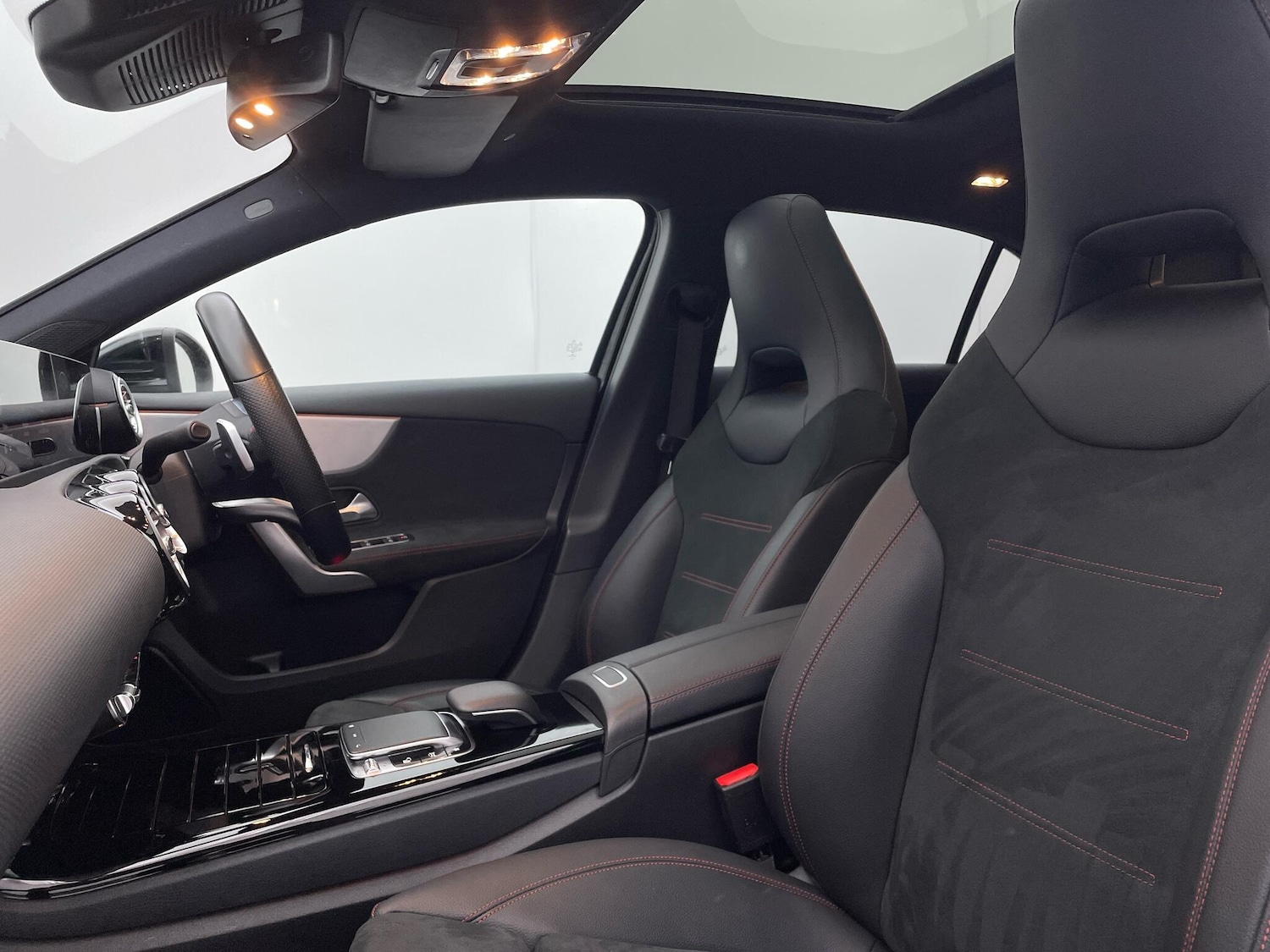 Used Mercedes-Benz A-Class 2019 for sale - 75965699: Photo 39