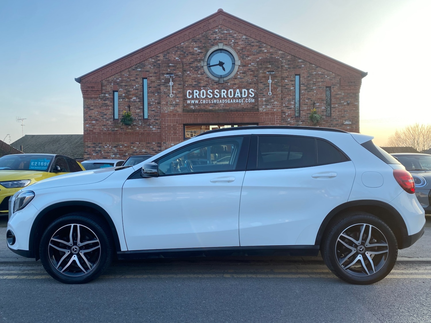Used Mercedes-Benz GLA 2019 for sale - 77977317: Photo 2