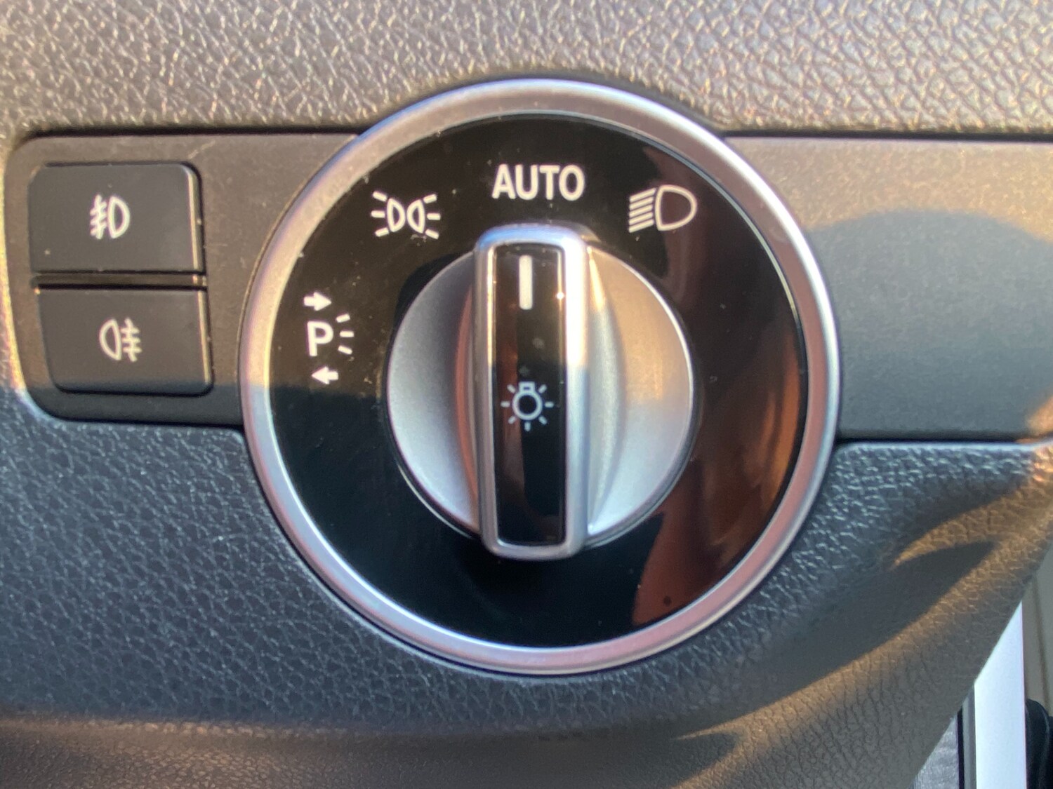 Used Mercedes-Benz GLA 2019 for sale - 77977317: Photo 39