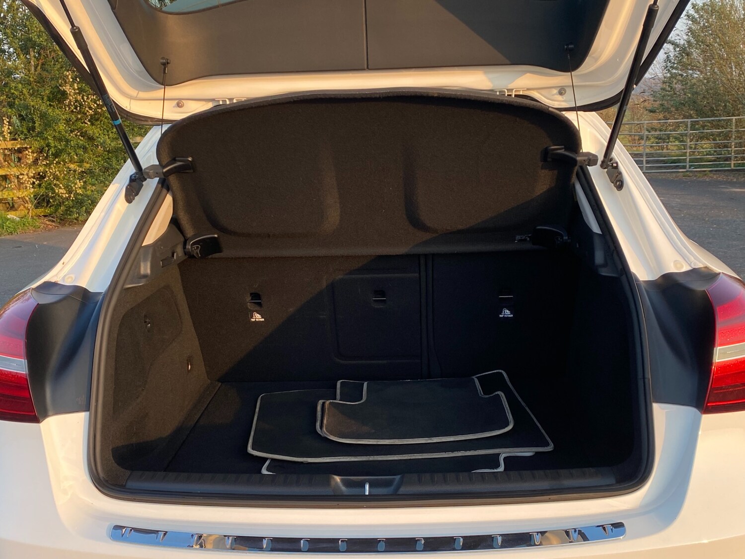 Used Mercedes-Benz GLA 2019 for sale - 77977317: Photo 44