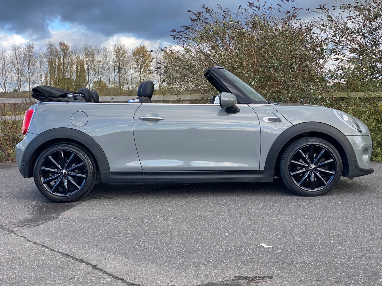 Used MINI Convertible 2018 for sale - 76358372: Photo 19