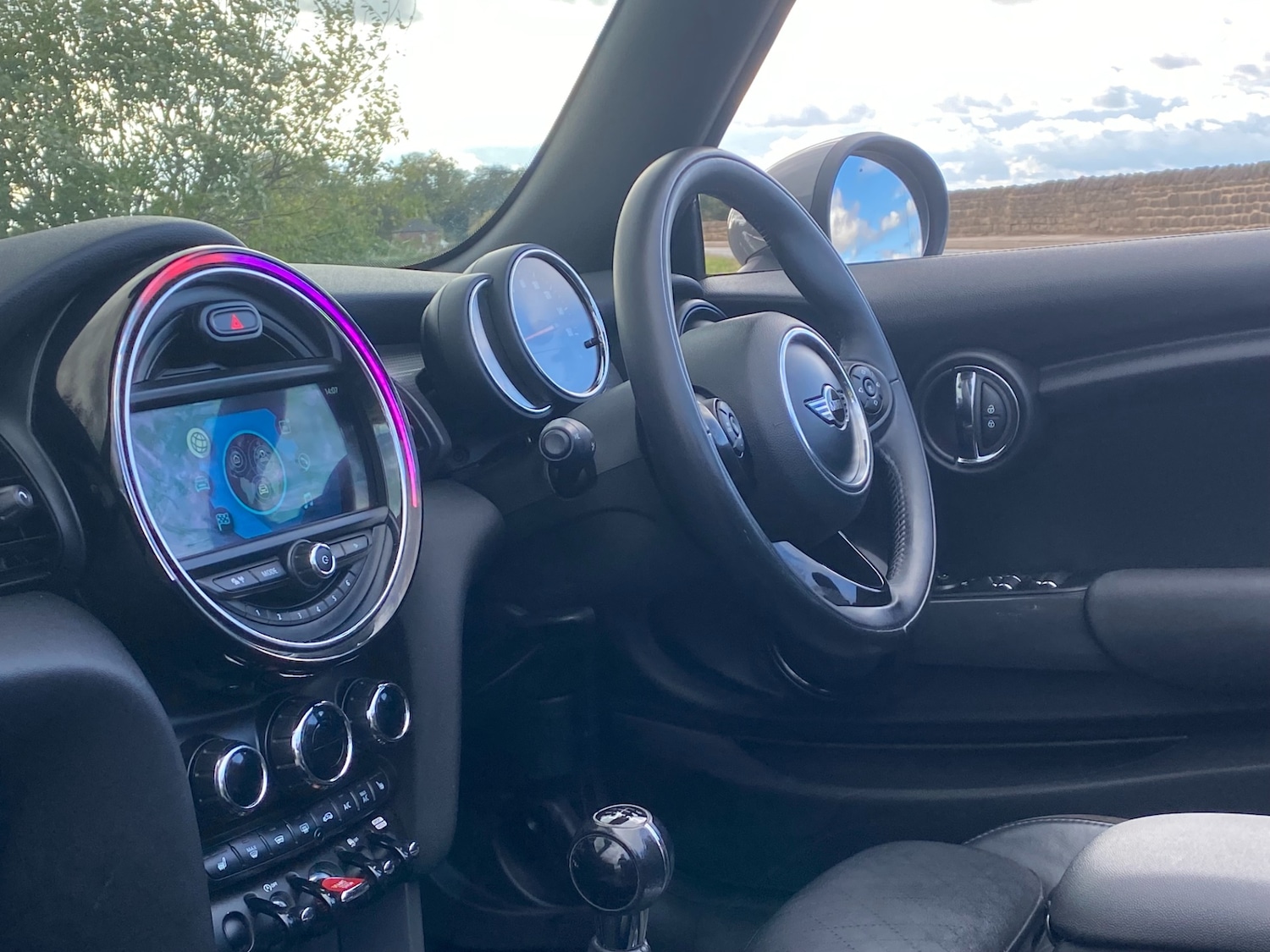 Used MINI Convertible 2018 for sale - 76358372: Photo 22