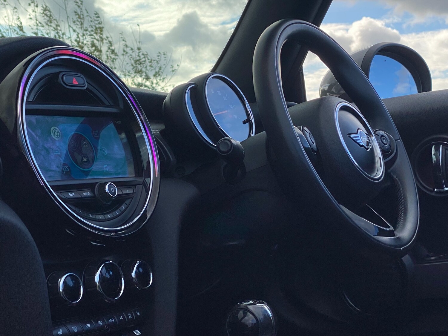 Used MINI Convertible 2018 for sale - 76358372: Photo 37