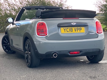 Used MINI Convertible 2018 for sale - 76358372: Photo