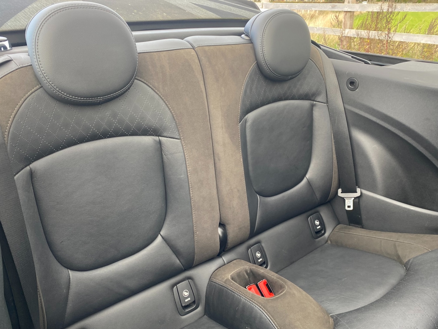 Used MINI Convertible 2018 for sale - 76358372: Photo 43