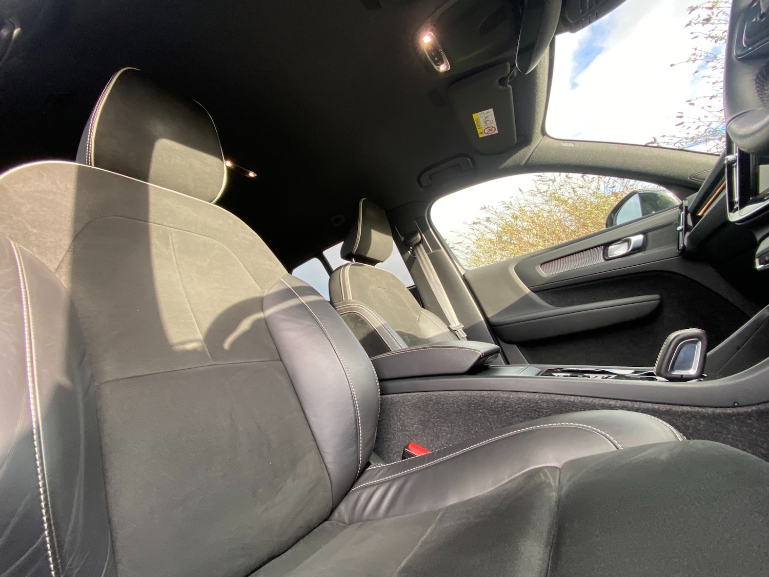 Used Volvo XC40 2021 for sale - 76911514: Photo 21