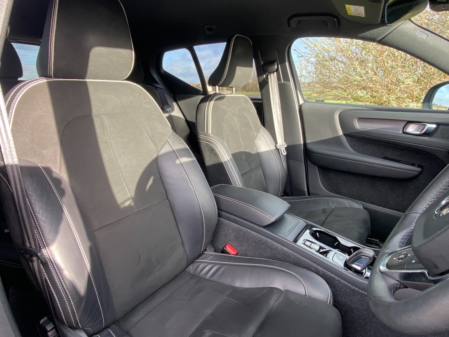 Used Volvo XC40 2021 for sale - 76911514: Photo 35