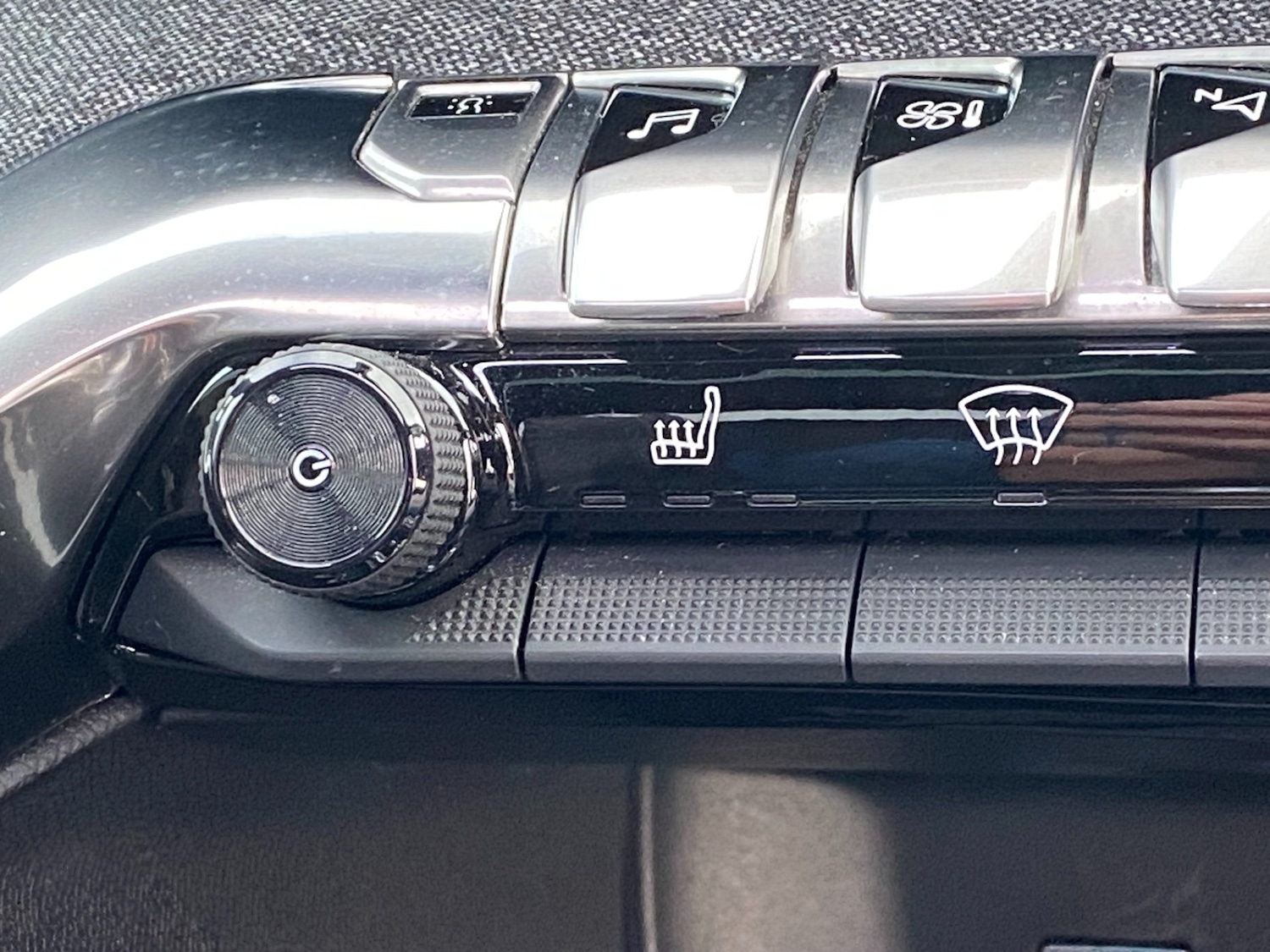 Used Peugeot 3008 2018 for sale - 76935444: Photo 29