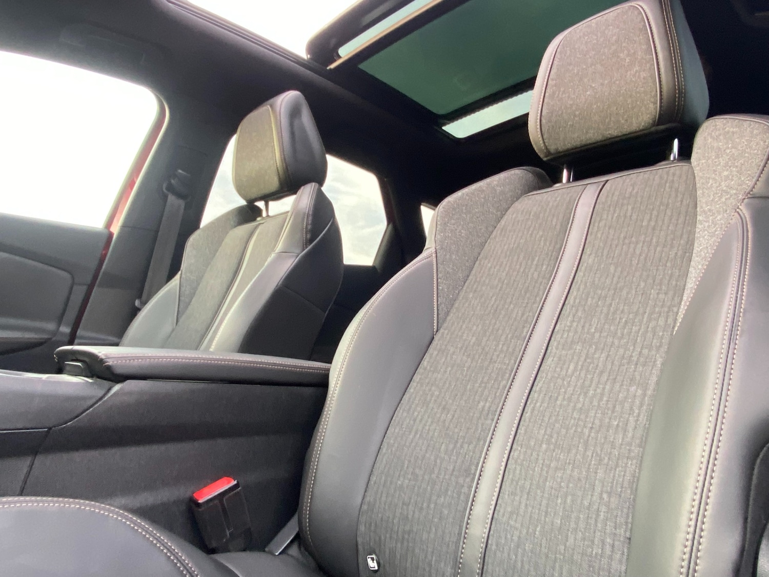 Used Peugeot 3008 2018 for sale - 76935444: Photo 5