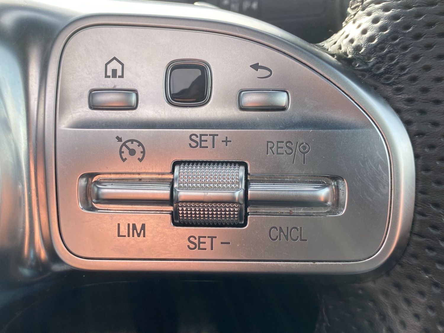 Used Mercedes-Benz CLA 2021 for sale - 77656531: Photo 33