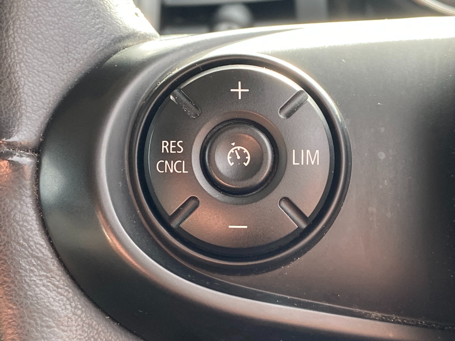 Used MINI Hatch 2017 for sale - 76376966: Photo 24