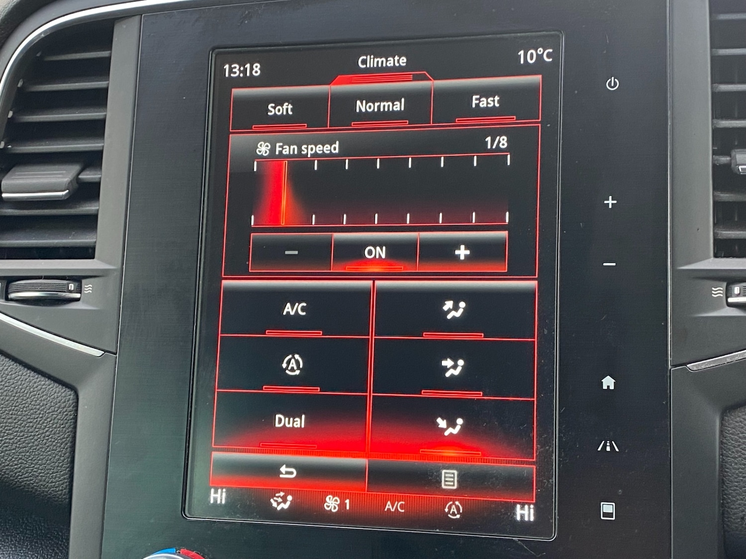 Used Renault Megane 2018 for sale - 76911481: Photo 28