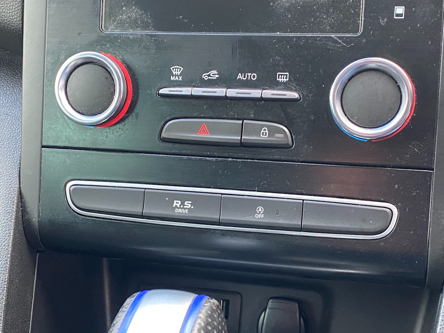 Used Renault Megane 2018 for sale - 76911481: Photo 29