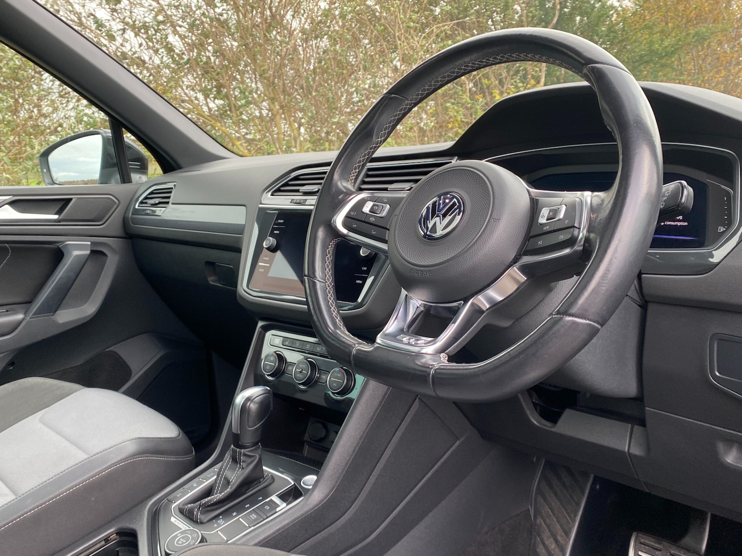 Used Volkswagen Tiguan 2020 for sale - 76470773: Photo 4