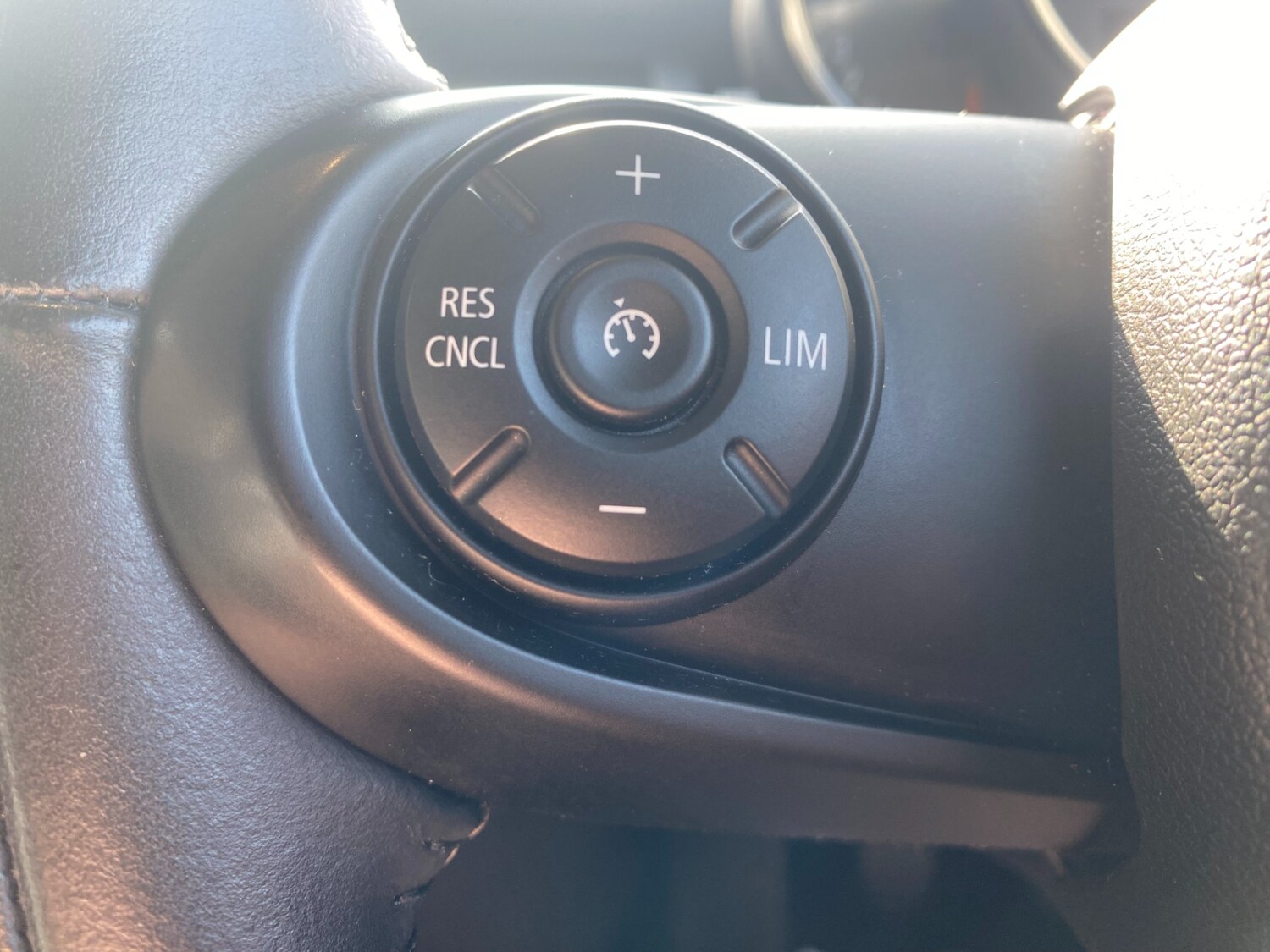 Used MINI Hatch 2019 for sale - 77969004: Photo 28
