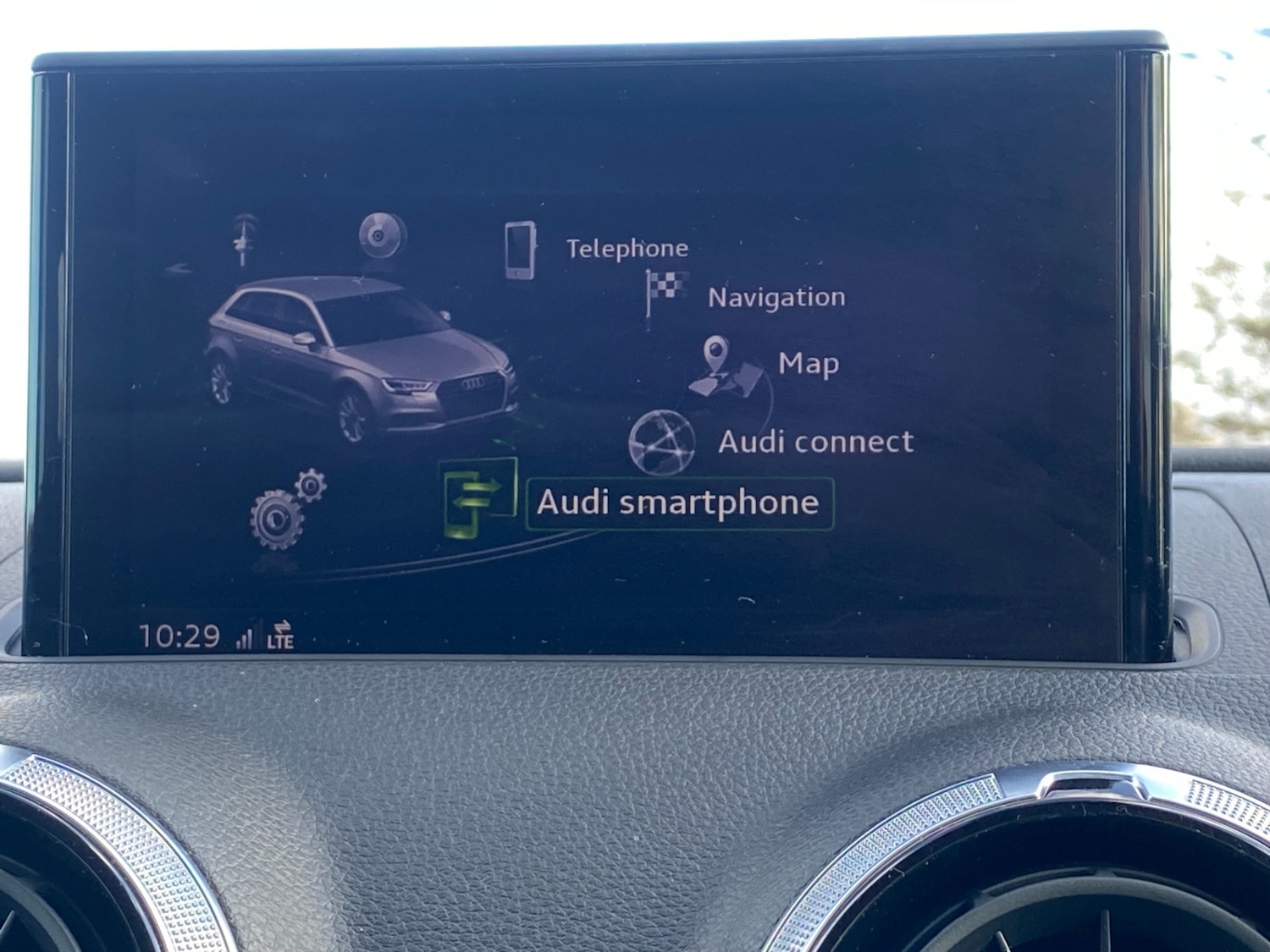 Used Audi S3 2018 for sale - 76397257: Photo 11