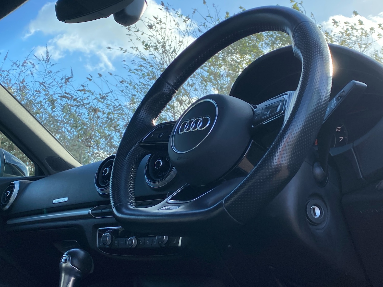 Used Audi S3 2018 for sale - 76397257: Photo 36