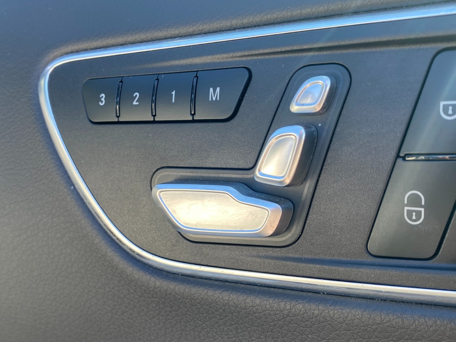 Used Mercedes-Benz GLA 2018 for sale - 78112697: Photo 16