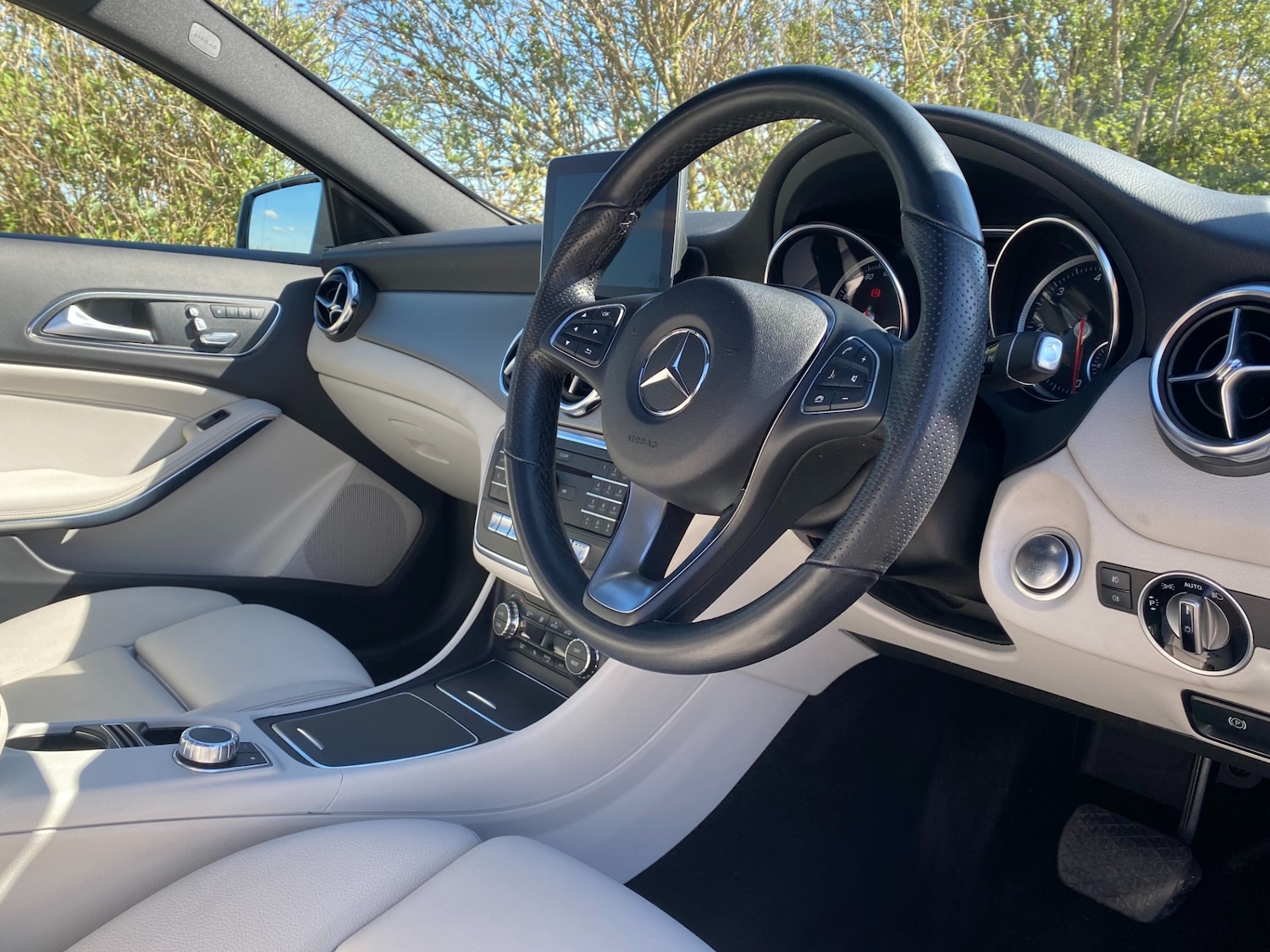 Used Mercedes-Benz GLA 2018 for sale - 78112697: Photo 4