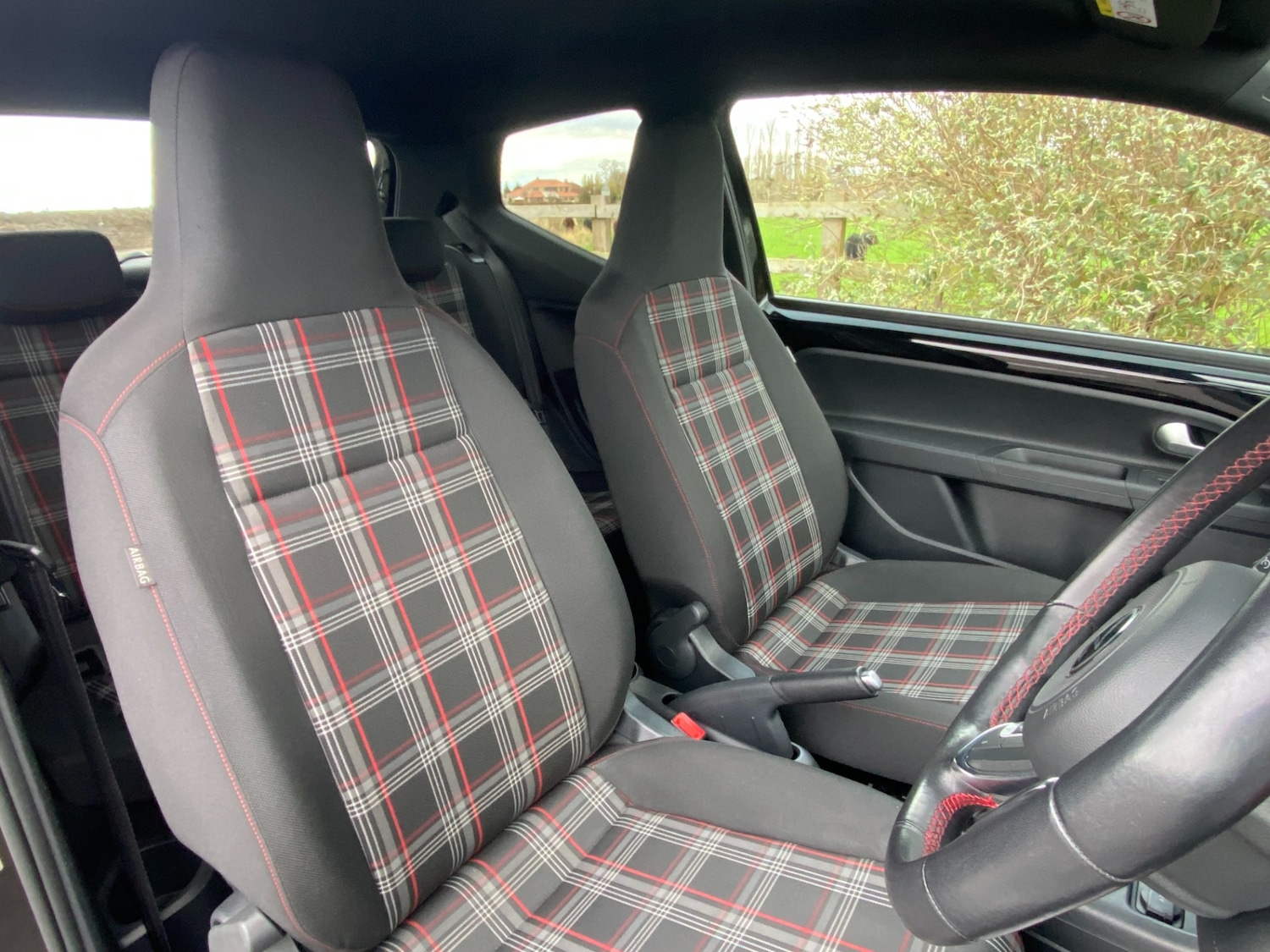 Used Volkswagen up! 2020 for sale - 76525800: Photo 33