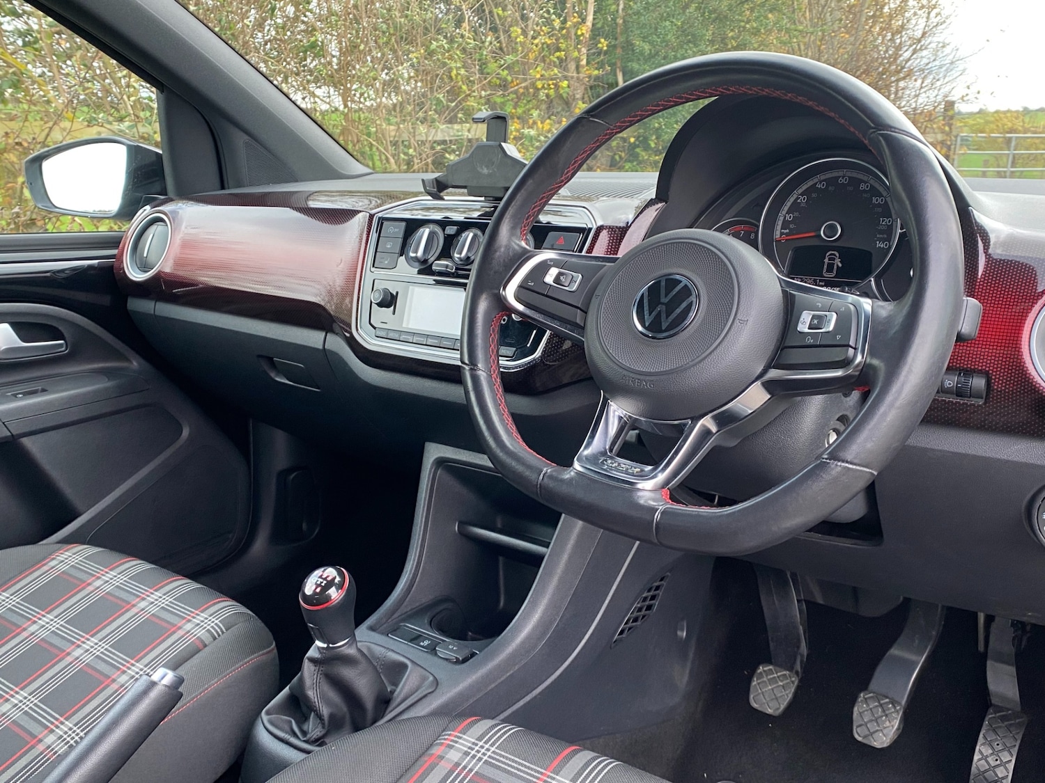 Used Volkswagen up! 2020 for sale - 76525800: Photo 4