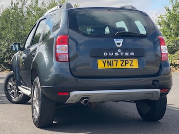 Used Dacia Duster 2017 for sale - 79463807: Photo