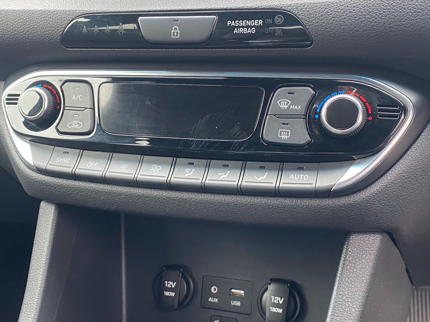 Used Hyundai i30 2019 for sale - 77904208: Photo 29