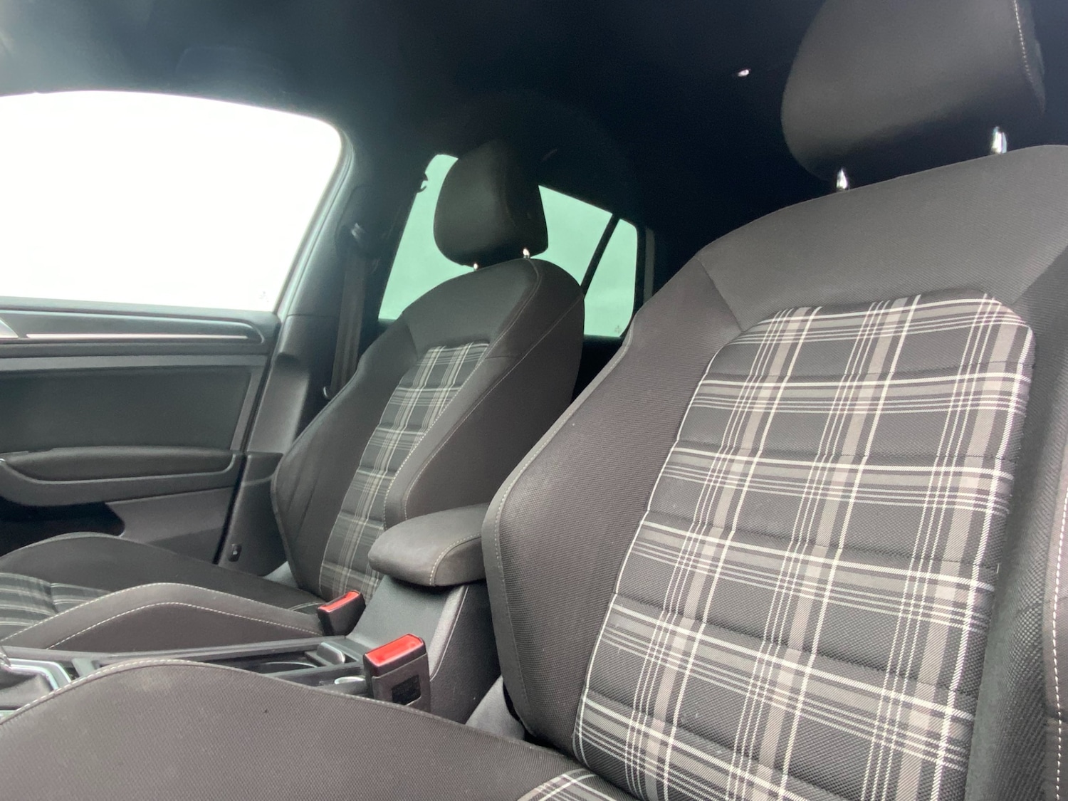 Used Volkswagen Golf 2017 for sale - 78045981: Photo 5