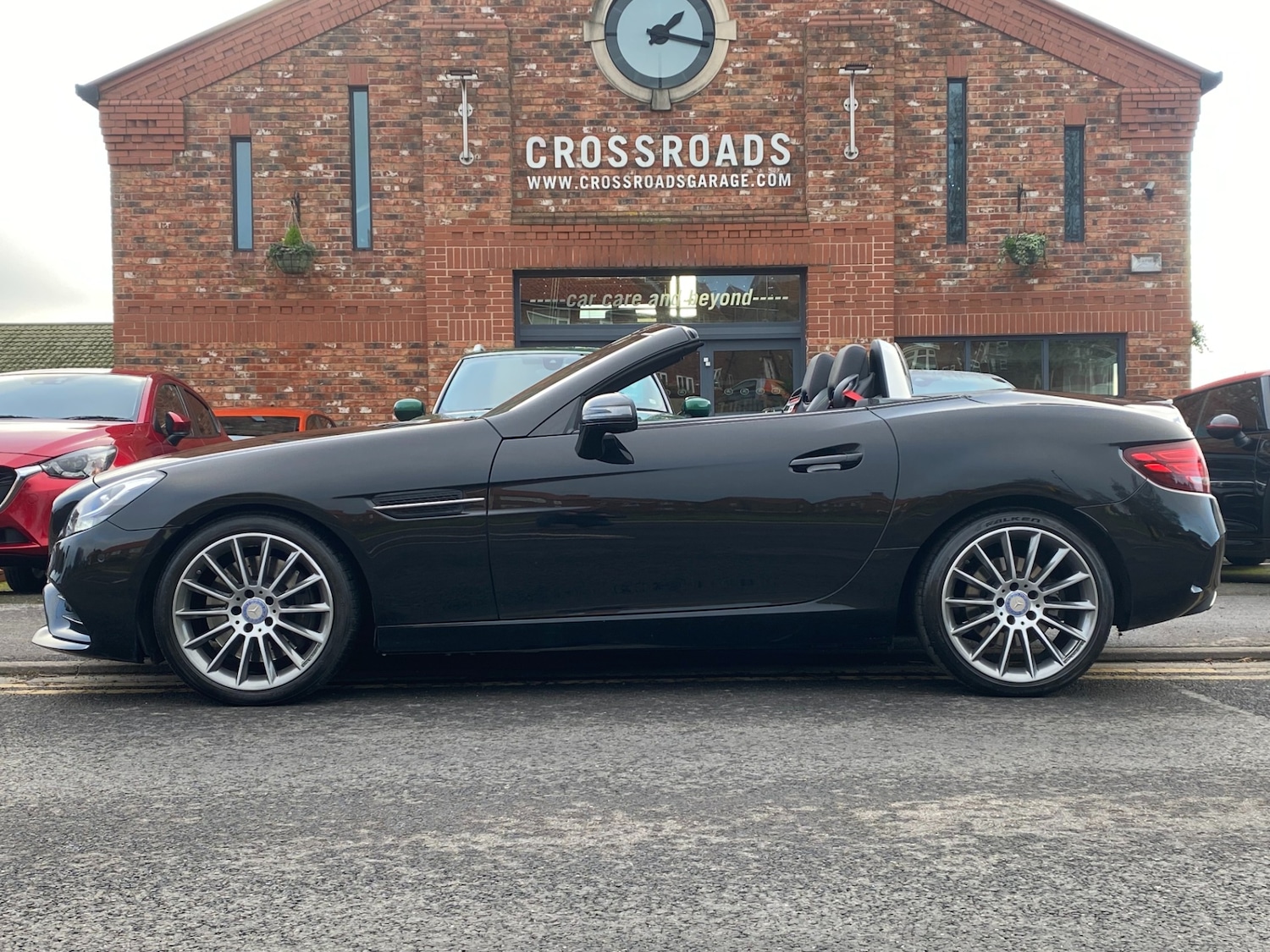 Used Mercedes-Benz SLC 2016 for sale - 76822043: Photo 2