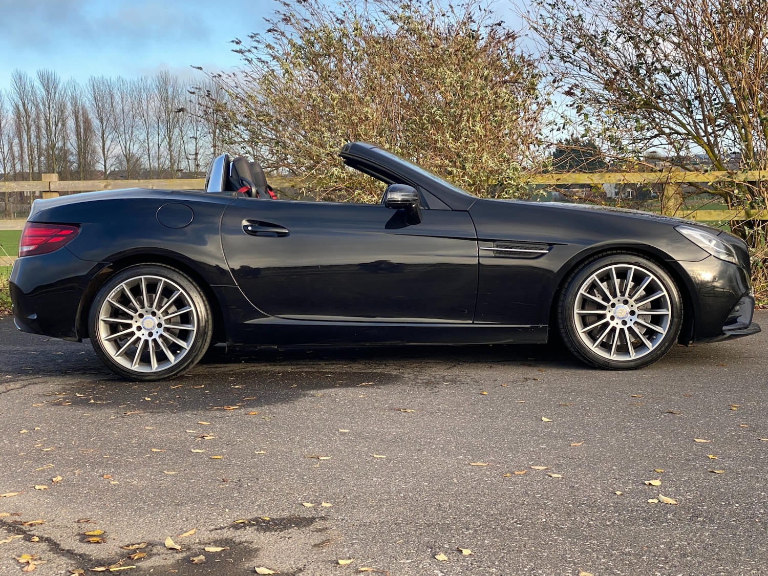 Used Mercedes-Benz SLC 2016 for sale - 76822043: Photo 22