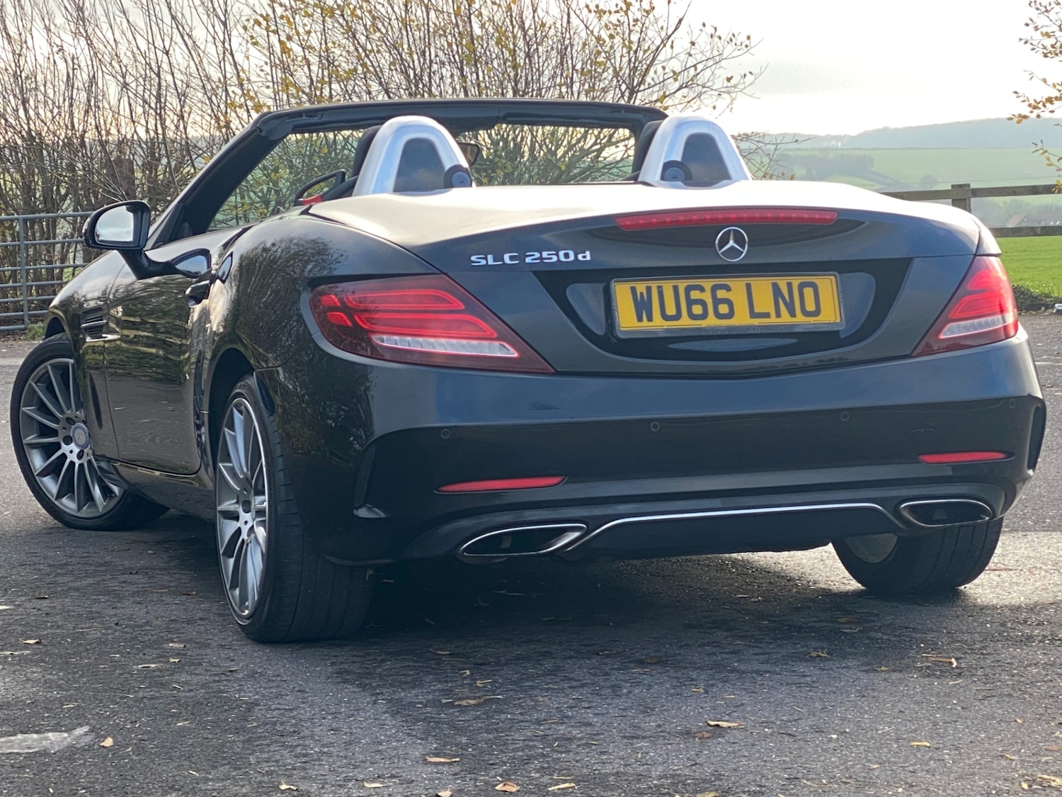 Used Mercedes-Benz SLC 2016 for sale - 76822043: Photo 3