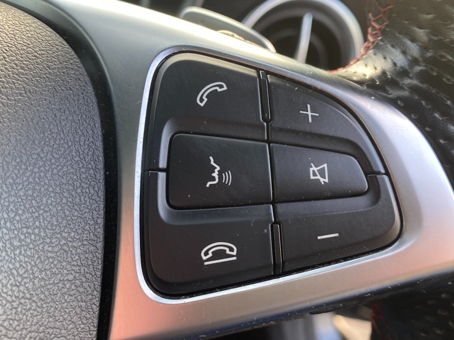 Used Mercedes-Benz SLC 2016 for sale - 76822043: Photo 35