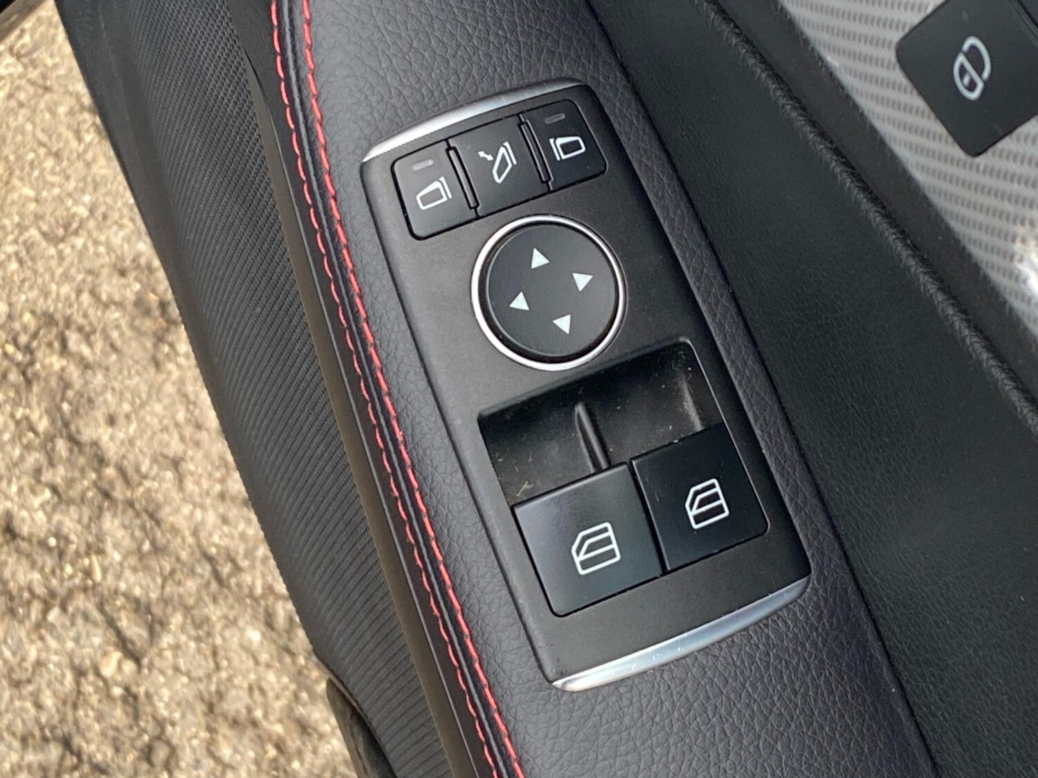 Used Mercedes-Benz SLC 2016 for sale - 76822043: Photo 51