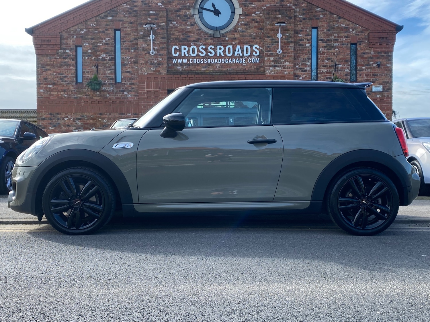 Used MINI Hatch 2020 for sale - 77735266: Photo 2