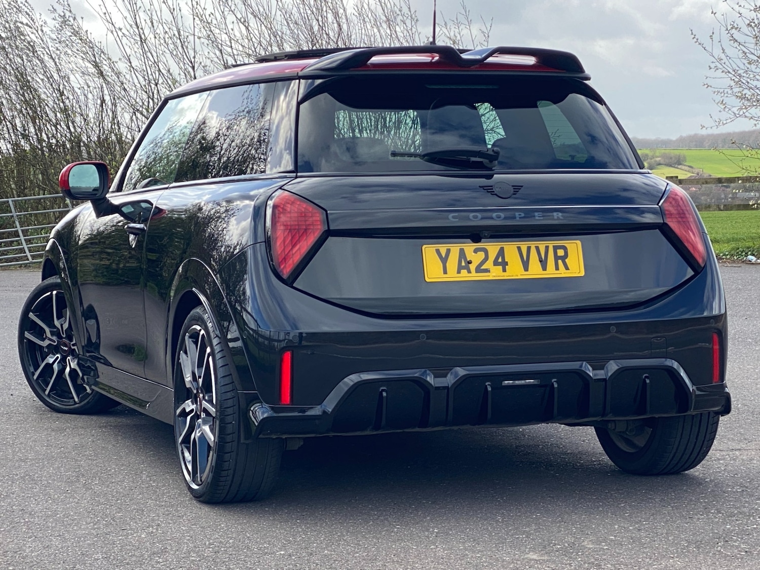 Used MINI Cooper 2024 for sale - 78057230: Photo 3