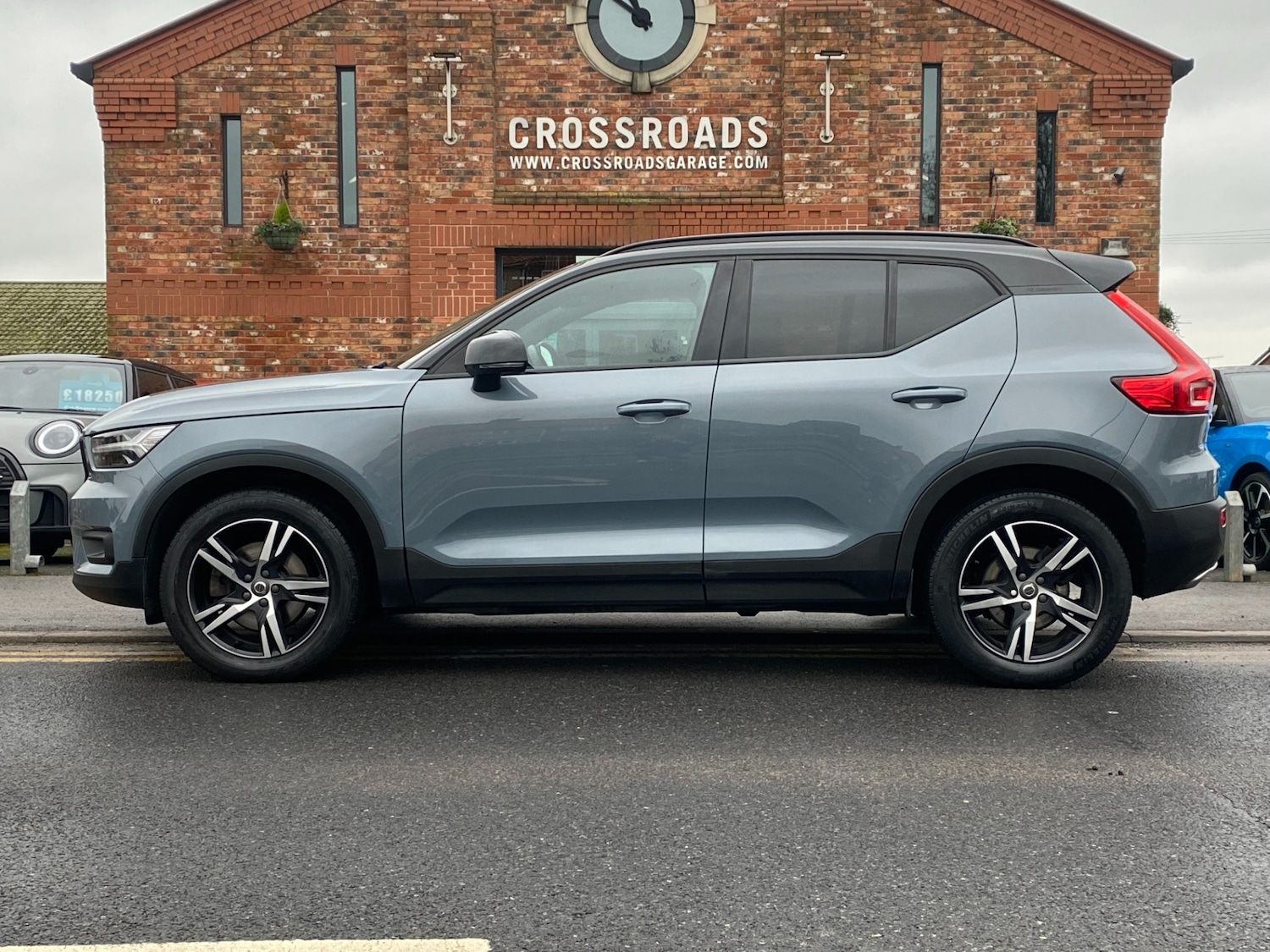 Used Volvo XC40 2019 for sale - 77306375: Photo 2