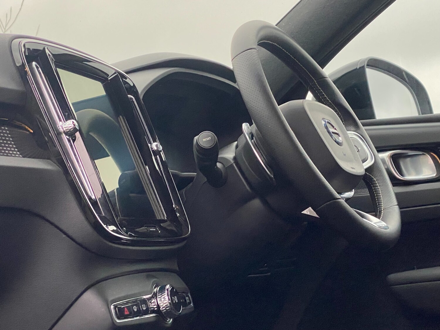 Used Volvo XC40 2019 for sale - 77306375: Photo 34