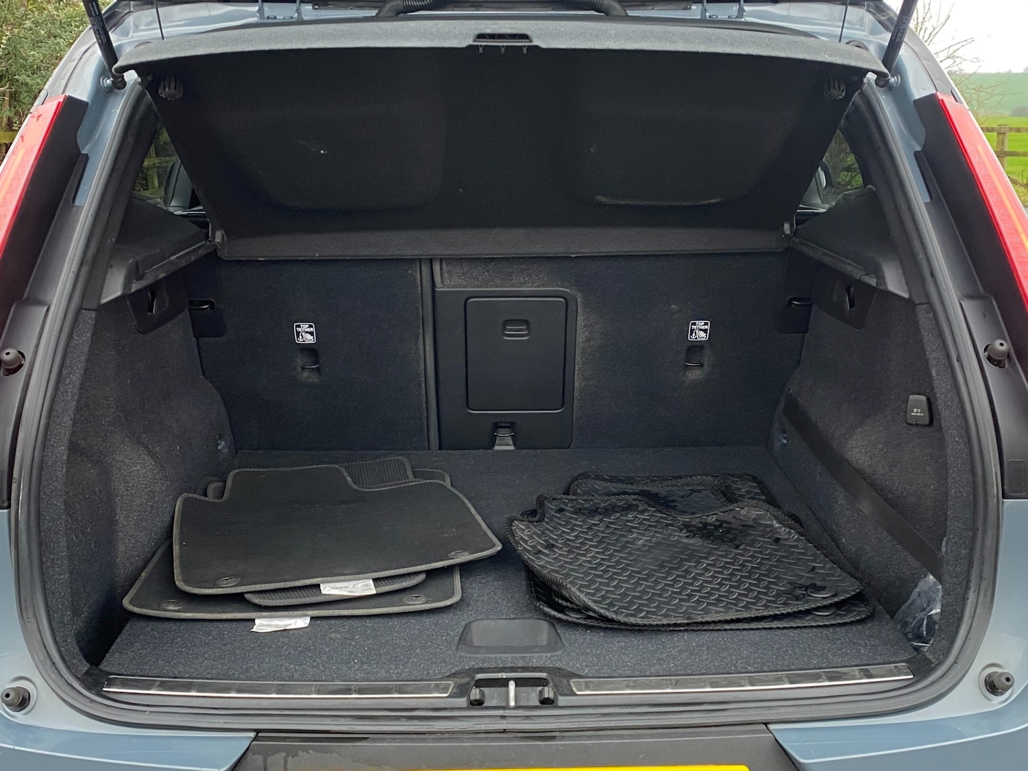 Used Volvo XC40 2019 for sale - 77306375: Photo 36