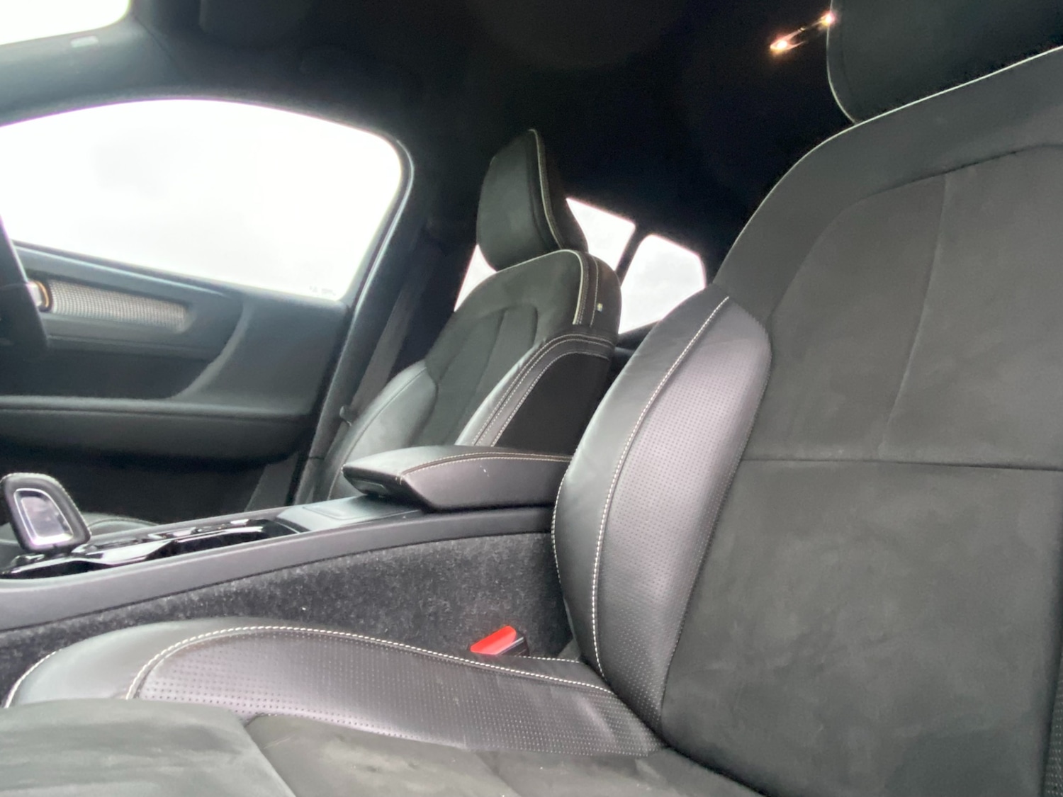 Used Volvo XC40 2019 for sale - 77306375: Photo 5