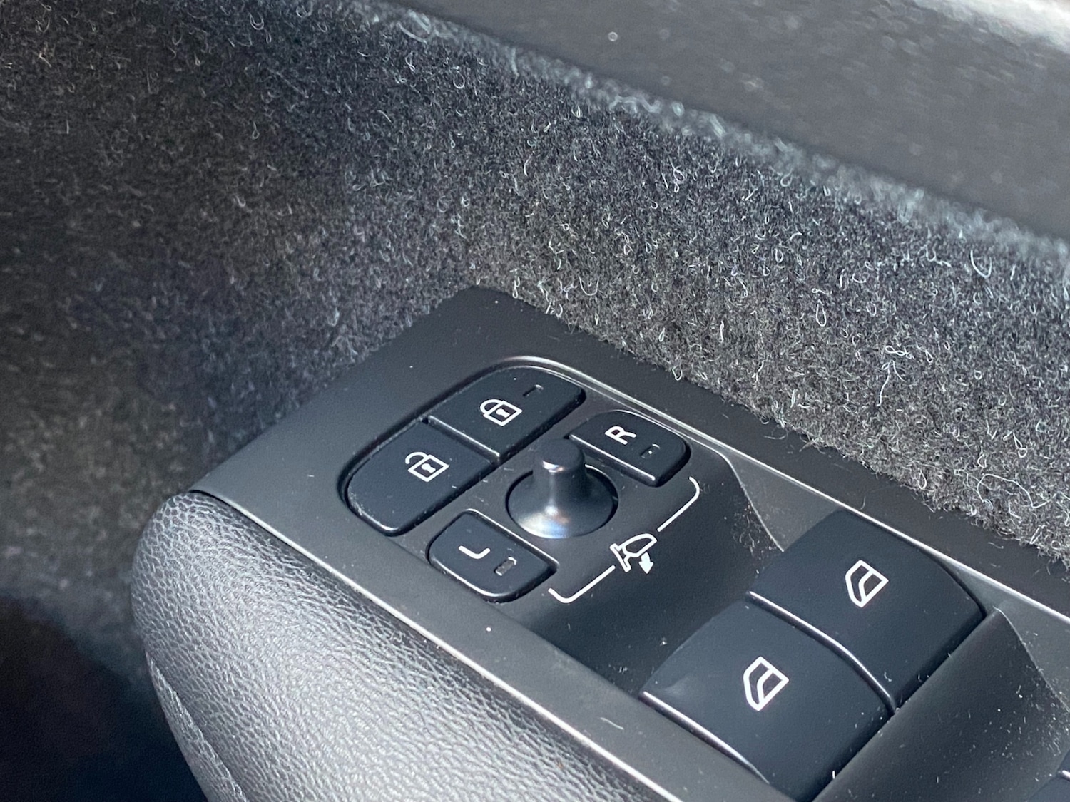 Used Volvo XC40 2020 for sale - 77548643: Photo 41