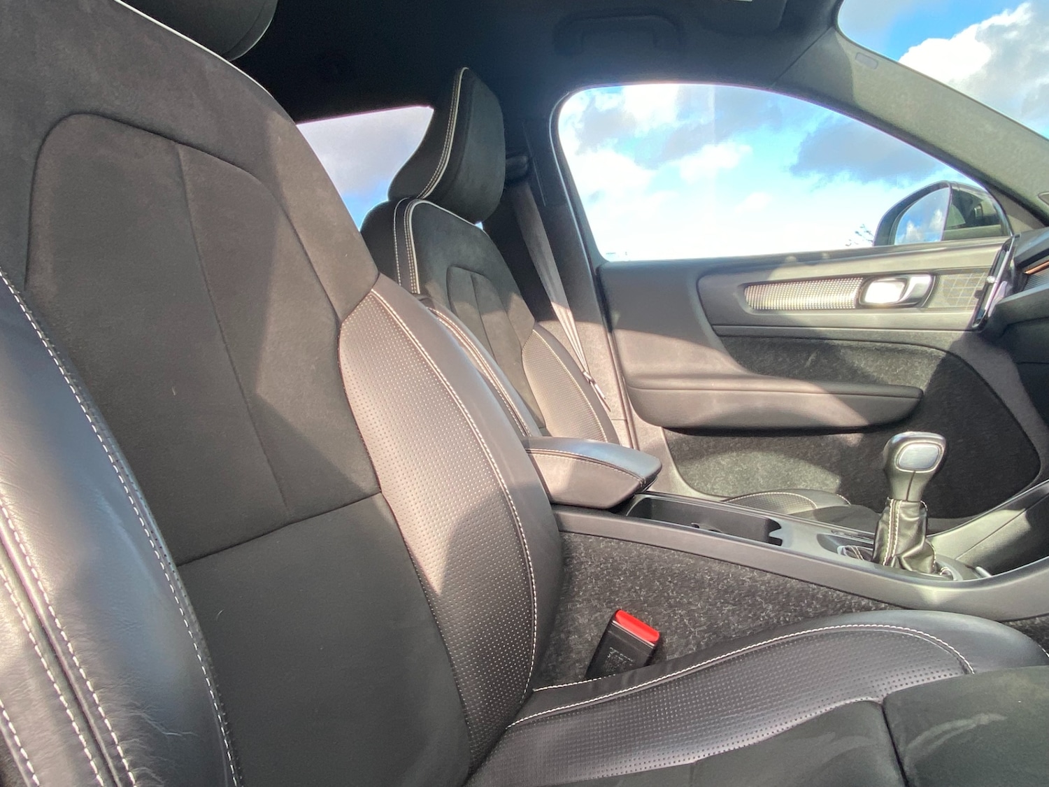 Used Volvo XC40 2020 for sale - 77548643: Photo 43