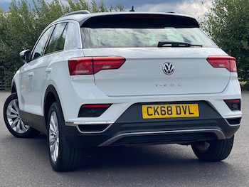 Used Volkswagen T-Roc 2018 for sale - 75386325: Photo