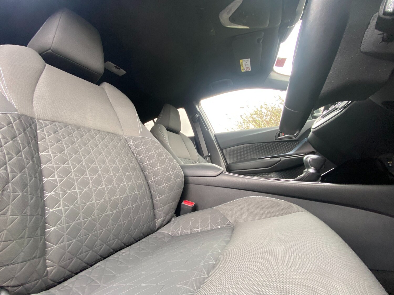 Used Toyota C-HR 2020 for sale - 77641745: Photo 22