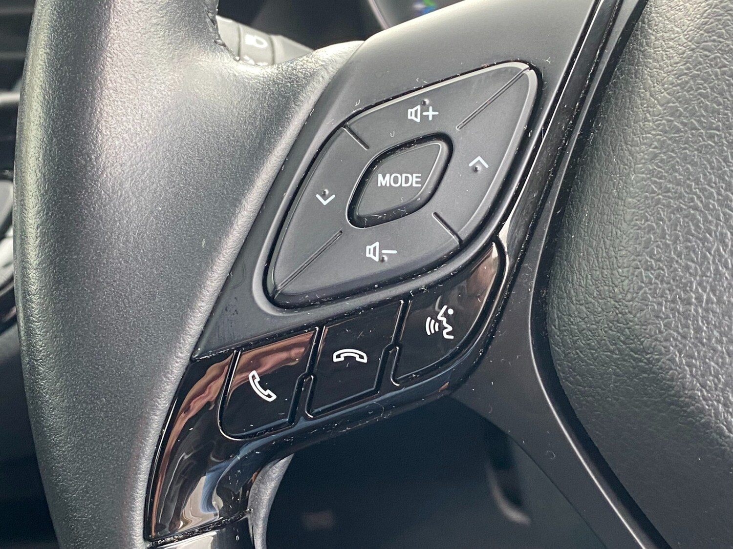 Used Toyota C-HR 2020 for sale - 77641745: Photo 27