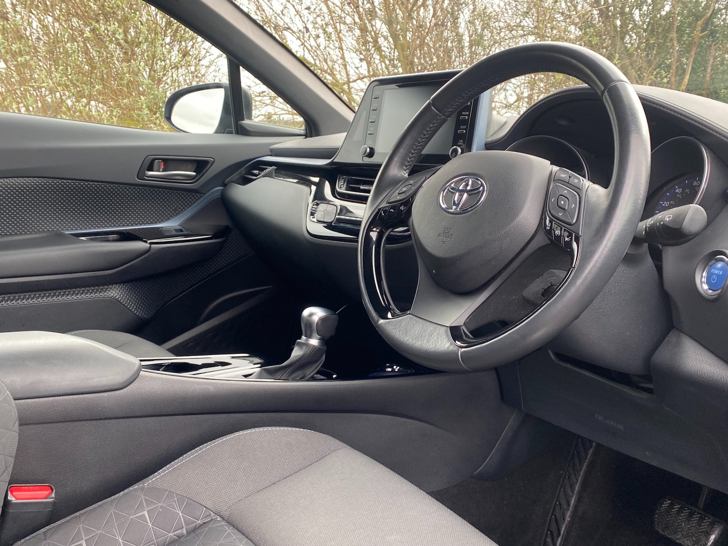 Used Toyota C-HR 2020 for sale - 77641745: Photo 4