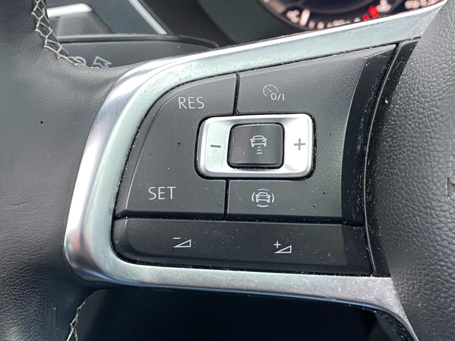 Used Volkswagen Tiguan 2018 for sale - 77039215: Photo 31