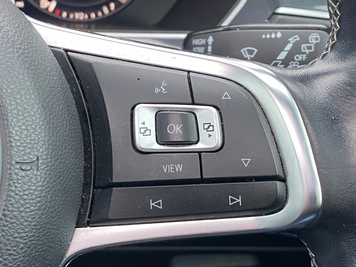 Used Volkswagen Tiguan 2018 for sale - 77039215: Photo 32