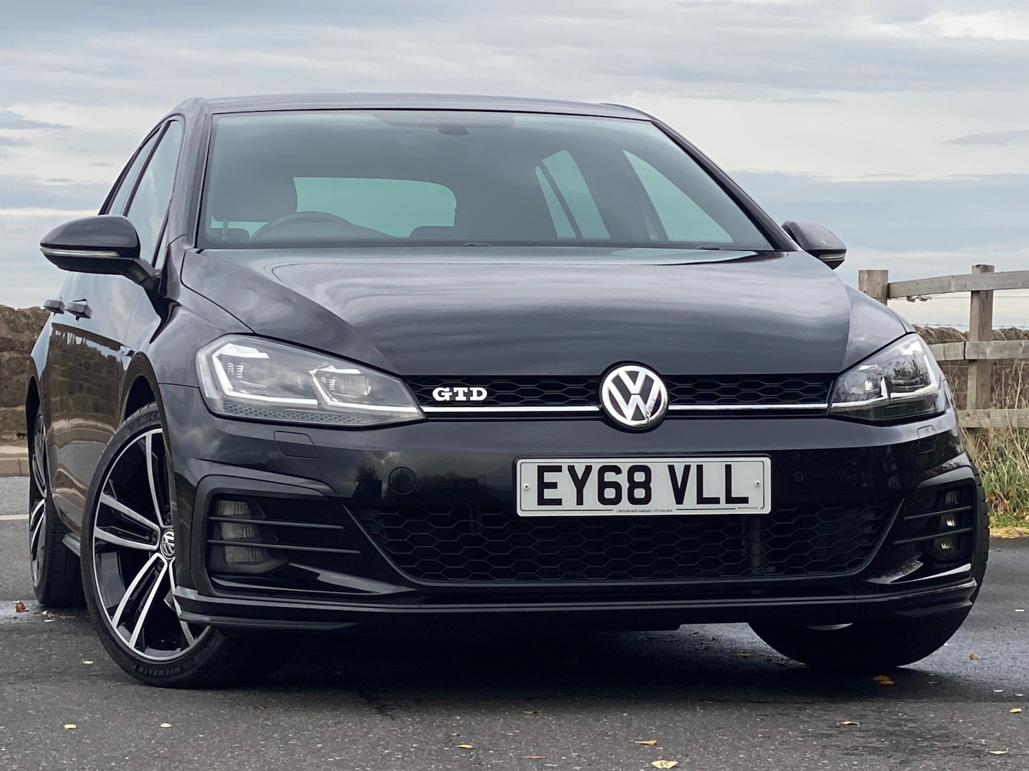 Used Volkswagen Golf 2018 for sale - 76497069: Photo 1