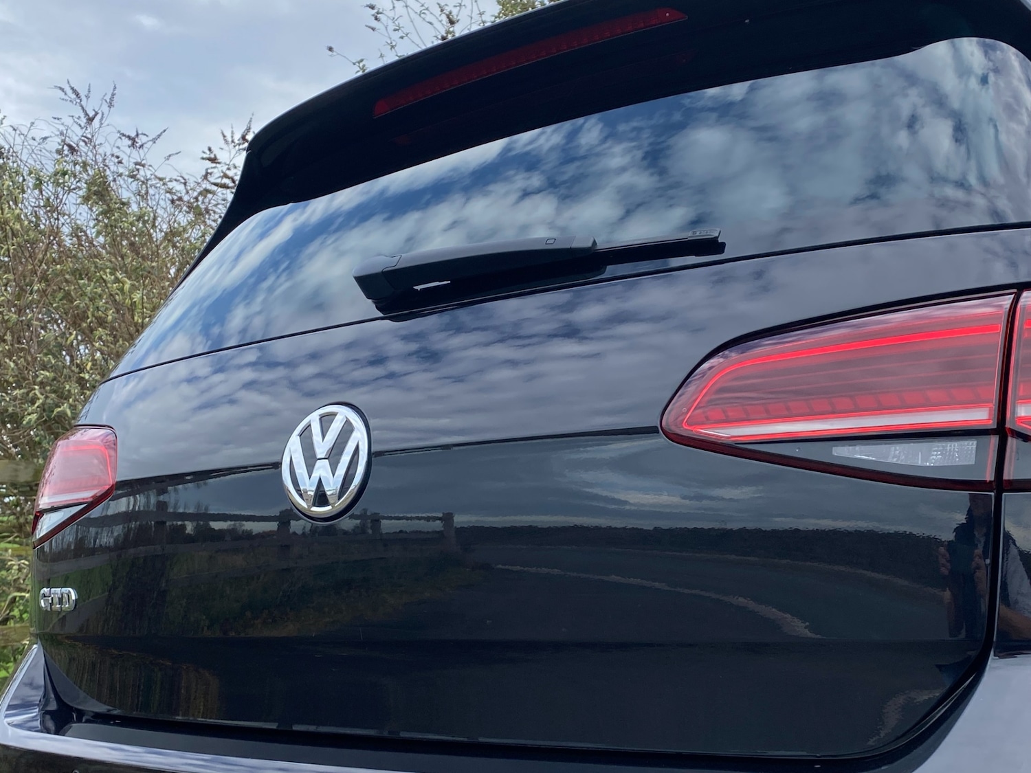 Used Volkswagen Golf 2018 for sale - 76497069: Photo 35